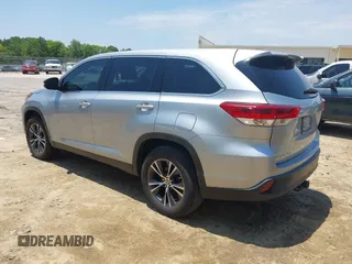2019 Toyota Highlander LE with VIN 5TDZARFH0KS061239, listed as a IAAI auction lot 42601981 with 216,288 mi miles and . Bid and sale history available at DreamBid. Image 3.