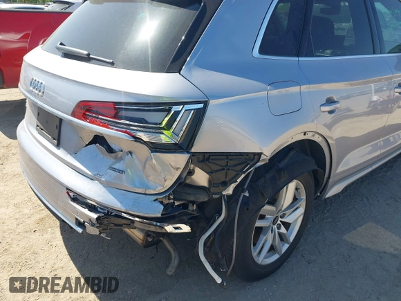2022 Audi Q5 S line Premium with VIN WA1GAAFY2N2119625, listed as a IAAI auction lot 41979117 with 18,694 mi miles and . Bid and sale history available at DreamBid. Image 6.