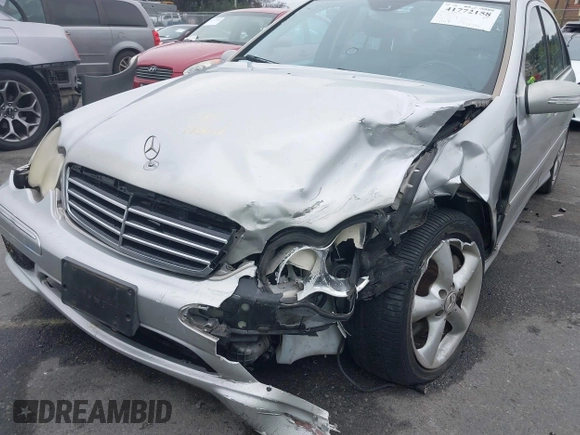 2005 Mercedes-Benz C 230 Kompressor with VIN WDBRF40JX5F629659, listed as a IAAI auction lot 41772158 with 183,008 mi miles and . Bid and sale history available at DreamBid. Image 6.