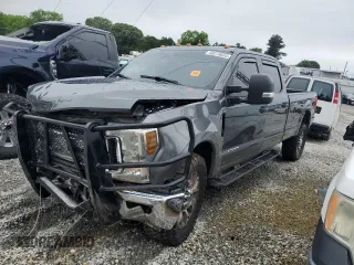 2019 Ford F-250 XL z VIN 1FT7W2BT3KEE05677, wystawiony jako Copart lot #58219835 z przebiegiem 252 964 mil mil oraz Szkoda całkowita • Salvage title. Historia ofert i sprzedaży dostępna na DreamBid. Obrazek 1.