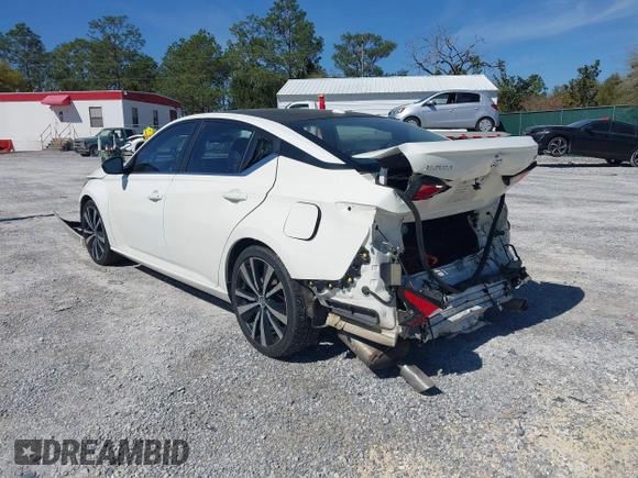 2020 Nissan Altima SR with VIN 1N4BL4CV7LC271886, listed as a IAAI auction lot 41824787 with 68,989 mi miles and . Bid and sale history available at carsss.com. Image 3.