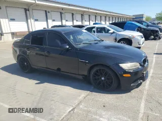 2011 BMW M3 z VIN WBSPM9C50BE202463, wystawiony jako Copart lot #53967095 z przebiegiem 128 460 mil mil oraz Tytuł czysty. Historia ofert i sprzedaży dostępna na DreamBid. Obrazek 4.