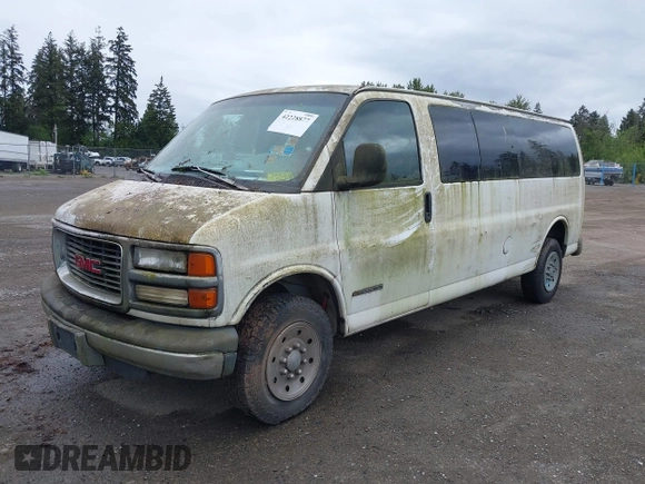 1997 GMC Savana z VIN 1GTGG29R2V1095122, wystawiony jako IAAI lot #42228877 z przebiegiem 120 646 mil mil oraz . Historia ofert i sprzedaży dostępna na DreamBid. Obrazek 2.