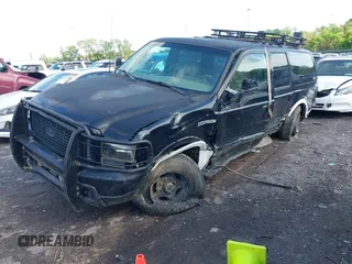 2001 Ford Excursion Limited z VIN 1FMNU43SX1ED42733, wystawiony jako IAAI lot #41923234 z przebiegiem 371 157 mil mil oraz . Historia ofert i sprzedaży dostępna na DreamBid. Obrazek 2.