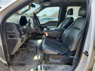 2015 Ford F-150 XL z VIN 1FTEW1CF4FKD22051, wystawiony jako Copart lot #61669985 z przebiegiem 70 885 mil mil oraz Czysty tytuł • Clean title. Historia ofert i sprzedaży dostępna na DreamBid. Obrazek 7.
