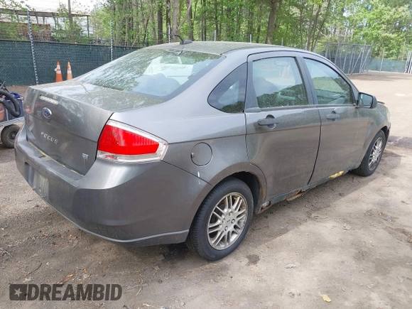 2010 Ford Focus SE with VIN 1FAHP3FNXAW125238, listed as a IAAI auction lot 42109371 with 179,761 mi miles. Bid and sale history available at carsss.com. Image 4.