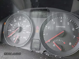 2008 Volvo S40 2.4L с VIN YV1MS382982384776, выставлен на аукционе IAAI как лот 42309949 с пробегом 215 744 миль миль и . История ставок и продаж доступна на DreamBid. Изображение 7.