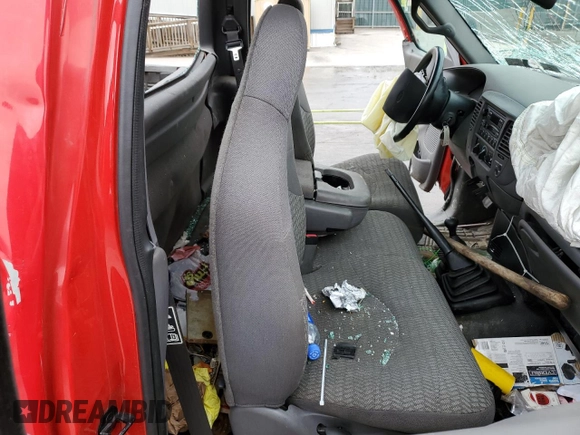 2000 Ford F-150 XL with VIN 1FTZF1825YNC04695, listed as a Copart auction lot 48895525 with Not provided miles and Salvage title. Bid and sale history available at DreamBid. Image 10.