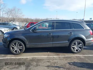 2014 Audi Q7 Premium Plus z VIN WA1LMAFE7ED012604, wystawiony jako IAAI lot #41526909 z przebiegiem 102 187 mil mil oraz . Historia ofert i sprzedaży dostępna na DreamBid. Obrazek 14.