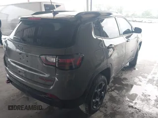 2023 Jeep Compass Trailhawk с VIN 3C4NJDDN5PT526220, выставлен на аукционе IAAI как лот 42236827 с пробегом 73 104 миль миль и . История ставок и продаж доступна на DreamBid. Изображение 4.