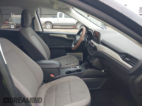 2022 Ford Escape SE with VIN 1FMCU0G6XNUB18144, listed as a IAAI auction lot 42390521 with 27,594 mi miles and . Bid and sale history available at DreamBid. Image 5.