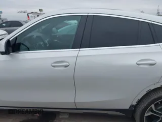2020 BMW X6 xDrive40i z VIN 5UXCY6C09L9C52142, wystawiony jako IAAI lot #41593337 z przebiegiem 61 892 mil mil oraz . Historia ofert i sprzedaży dostępna na DreamBid. Obrazek 14.