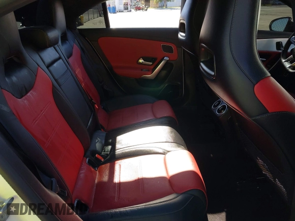 2023 Mercedes-Benz CLA 35 AMG z VIN W1K5J5BBXPN382376, wystawiony jako IAAI lot #41681927 z przebiegiem 21 630 mil mil oraz . Historia ofert i sprzedaży dostępna na DreamBid. Obrazek 8.