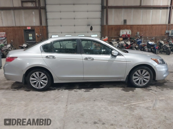 2012 Honda Accord EX-L z VIN 1HGCP3F85CA009624, wystawiony jako IAAI lot #42198643 z przebiegiem 85 790 mil mil oraz . Historia ofert i sprzedaży dostępna na DreamBid. Obrazek 14.