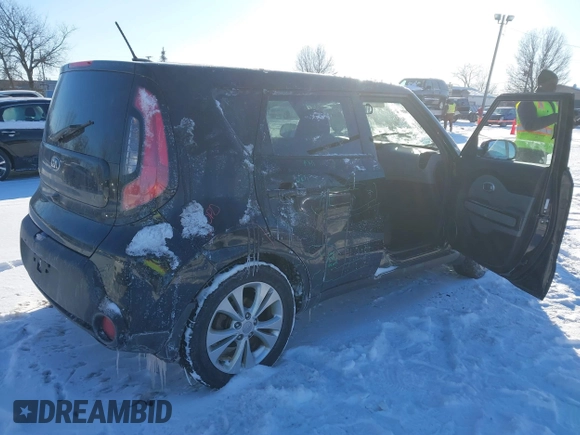 2015 Kia Soul + with VIN KNDJP3A57F7187233, listed as a IAAI auction lot 41576363 with 96,017 mi miles. Bid and sale history available at carsss.com. Image 4.