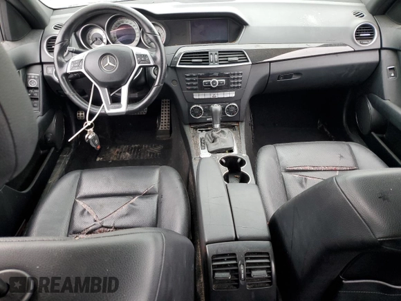 2012 Mercedes-Benz C 300 Sport with VIN WDDGF8BB4CA598687, listed as a Copart auction lot 55562575 with 371,312 mi miles and Clean title. Bid and sale history available at DreamBid. Image 8.