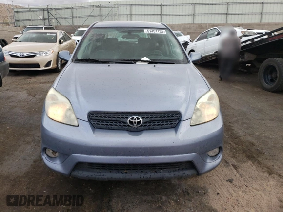 2006 Toyota Matrix STD z VIN 2T1KR32E86C582856, wystawiony jako Copart lot #51451135 z przebiegiem 216 153 mil mil oraz Szkoda całkowita • Salvage title. Historia ofert i sprzedaży dostępna na DreamBid. Obrazek 5.