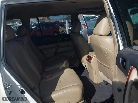 2012 Toyota Highlander Limited with VIN 5TDYK3EH4CS052018, listed as a IAAI auction lot 41731421 with 197,132 mi miles. Bid and sale history available at carsss.com. Image 8.