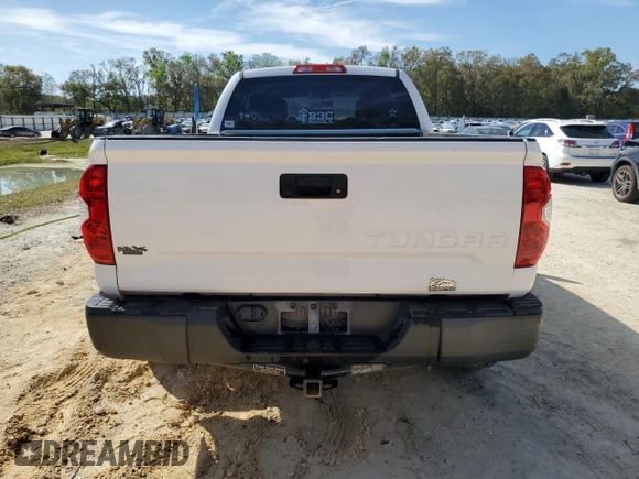 2016 Toyota Tundra SR z VIN 5TFRM5F14GX096547, wystawiony jako Copart lot #48736635 z przebiegiem 130 236 mil mil oraz Szkoda całkowita • Salvage title. Historia ofert i sprzedaży dostępna na DreamBid. Obrazek 6.