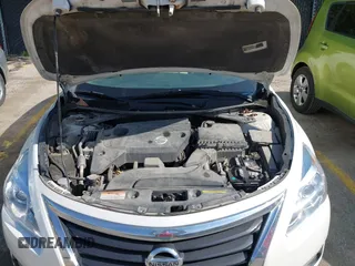 2015 Nissan Altima 2.5 S with VIN 1N4AL3AP0FC246780, listed as a IAAI auction lot 42207239 with 228,572 mi miles. Bid and sale history available at carsss.com. Image 10.