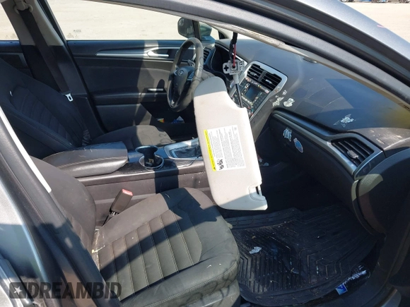 2014 Ford Fusion SE with VIN 3FA6P0HD4ER186491, listed as a IAAI auction lot 40238299 with 155,379 mi miles. Bid and sale history available at carsss.com. Image 5.