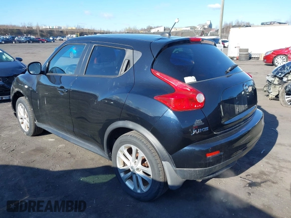 2011 Nissan Juke SL with VIN JN8AF5MV6BT020992, listed as a IAAI auction lot 42061359 with 77,242 mi miles. Bid and sale history available at carsss.com. Image 3.