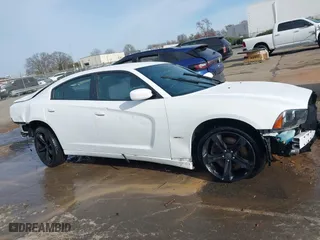 2014 Dodge Charger Police with VIN 2C3CDXAT8EH348641, listed as a IAAI auction lot 41607404 with 82,491 mi miles. Bid and sale history available at carsss.com. Image 14.