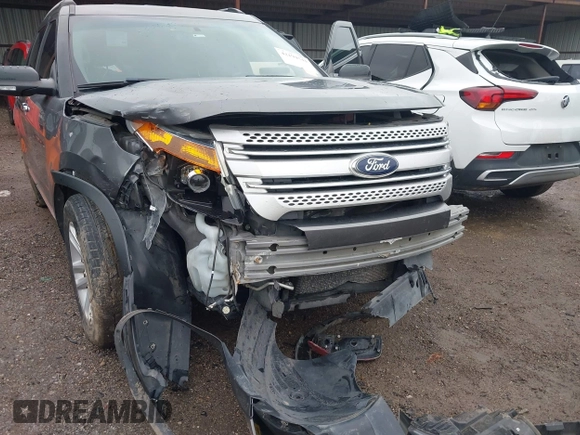 2014 Ford Explorer XLT z VIN 1FM5K7D82EGC57485, wystawiony jako IAAI lot #42194541 z przebiegiem 228 795 mil mil oraz . Historia ofert i sprzedaży dostępna na DreamBid. Obrazek 6.