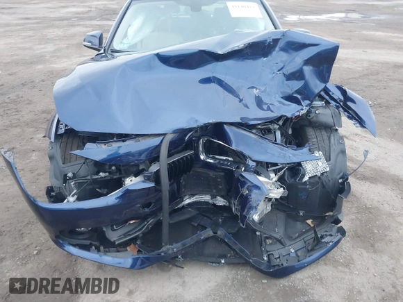 2018 BMW 3 Series 320i xDrive with VIN WBA8E5G58JNV02954, listed as a IAAI auction lot 41140422 with Not Provided miles. Bid and sale history available at carsss.com. Image 6.