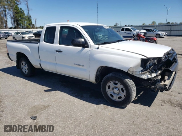 2014 Toyota Tacoma with VIN 5TFTX4CN2EX045804, listed as a Copart auction lot 49377795 with 185,779 mi miles and Salvage title. Bid and sale history available at DreamBid. Image 4.