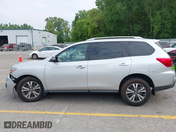 2017 Nissan Pathfinder SV z VIN 5N1DR2MM0HC619400, wystawiony jako IAAI lot #42457072 z przebiegiem 159 839 mil mil oraz . Historia ofert i sprzedaży dostępna na DreamBid. Obrazek 15.