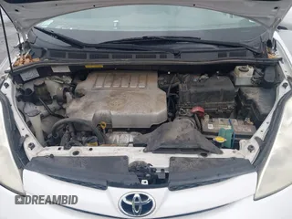2010 Toyota Sienna XLE with VIN 5TDYK4CC1AS330349, listed as a IAAI auction lot 41607065 with 258,145 mi miles and . Bid and sale history available at carsss.com. Image 10.