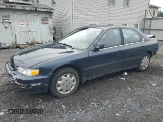 1997 Honda Accord LX с VIN 1HGCD5632VA037747, выставлен на аукционе Copart как лот 63532415 с пробегом 118 499 миль миль и Списание • Salvage title. История ставок и продаж доступна на DreamBid. Изображение 1.