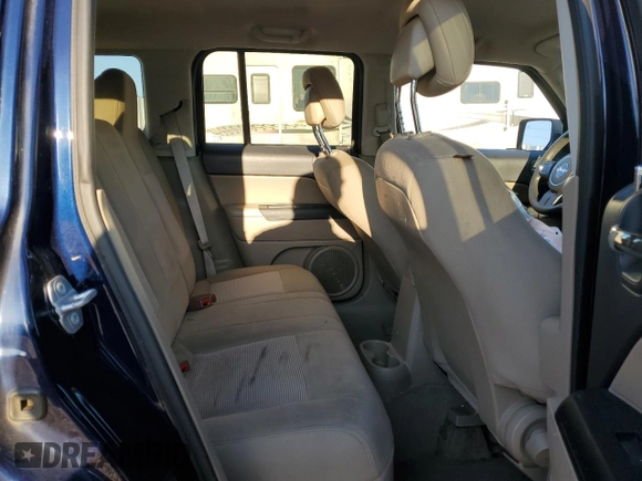2016 Jeep Patriot Sport с VIN 1C4NJPBA1GD526738, выставлен на аукционе Copart как лот 55954245 с пробегом 94 478 миль миль и Списание • Salvage title. История ставок и продаж доступна на DreamBid. Изображение 12.