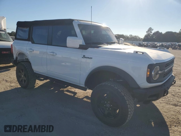 2024 Ford Bronco with VIN 1FMEE1BP9RLA57747, listed as a Copart auction lot 76117634 with 2,779 mi miles and Salvage title. Bid and sale history available at DreamBid. Image 4.