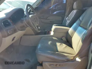 2009 Chevrolet Suburban LTZ with VIN 1GNFC36049R289037, listed as a Copart auction lot 79561634 with 181,419 mi miles and Clean title. Bid and sale history available at DreamBid. Image 7.