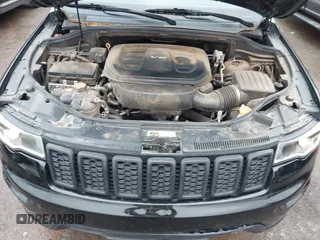 2018 Jeep Grand Cherokee Laredo E z VIN 1C4RJEAG1JC275535, wystawiony jako IAAI lot #41120357 z przebiegiem 108 109 mil mil oraz . Historia ofert i sprzedaży dostępna na DreamBid. Obrazek 10.