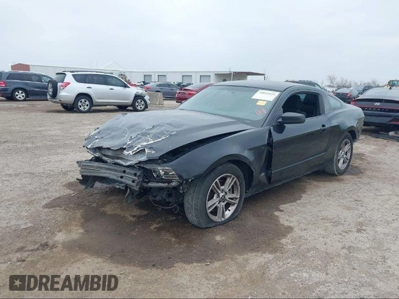 2014 Ford Mustang V6 with VIN 1ZVBP8AM8E5311624, listed as a IAAI auction lot 40100303 with 119,598 mi miles. Bid and sale history available at carsss.com. Image 2.