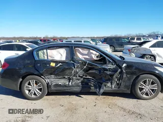 2015 Infiniti Q40 with VIN JN1CV6AR1FM650961, listed as a IAAI auction lot 41256986 with 1 mi miles. Bid and sale history available at carsss.com. Image 6.
