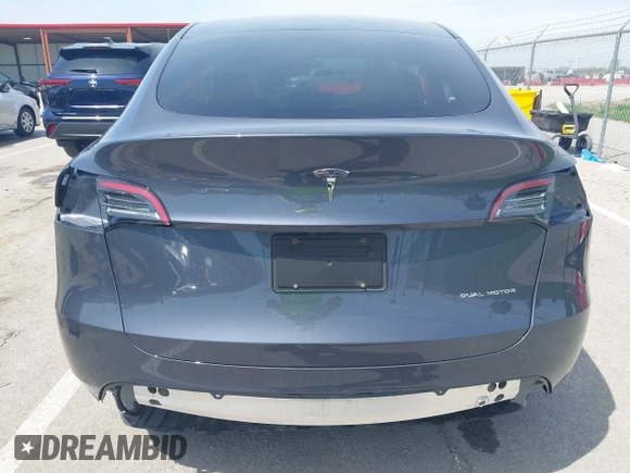 2023 Tesla Model Y Long Range z VIN 7SAYGDEE1PA158661, wystawiony jako IAAI lot #41983897 z przebiegiem 20 176 mil mil oraz . Historia ofert i sprzedaży dostępna na DreamBid. Obrazek 17.