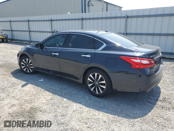 2017 Nissan Altima SV z VIN 1N4AL3AP8HC234279, wystawiony jako Copart lot #59305655 z przebiegiem 175 181 mil mil oraz Czysty tytuł • Clean title. Historia ofert i sprzedaży dostępna na DreamBid. Obrazek 2.