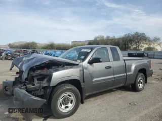 2007 Mitsubishi Raider LS z VIN 1Z7HC22K07S162671, wystawiony jako Copart lot #52371025 z przebiegiem 70 770 mil mil oraz Szkody całkowita. Historia ofert i sprzedaży dostępna na DreamBid. Obrazek 1.