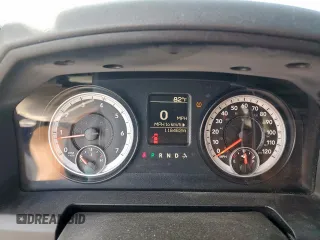 2013 Ram 1500 Express z VIN 3C6JR6AT7DG577056, wystawiony jako Copart lot #50362525 z przebiegiem 118 462 mil mil oraz Czysty tytuł • Clean title. Historia ofert i sprzedaży dostępna na DreamBid. Obrazek 9.