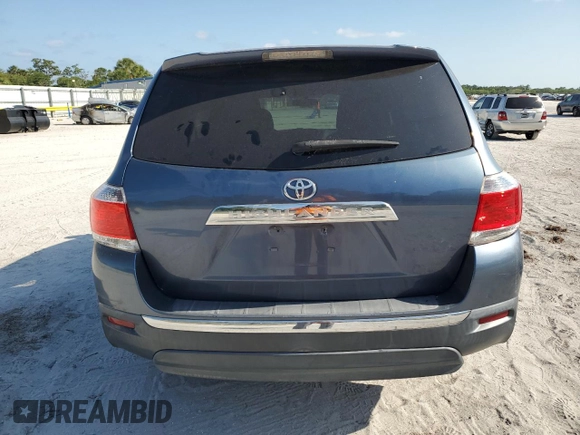 2013 Toyota Highlander with VIN 5TDZA3EH5DS039934, listed as a Copart auction lot 54132775 with 62,541 mi miles and Non Repairable. Bid and sale history available at DreamBid. Image 6.