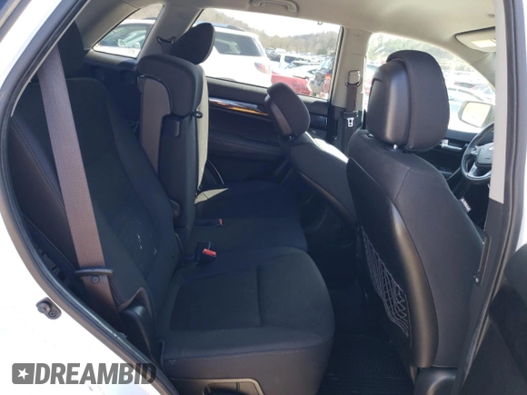 2014 Kia Sorento LX with VIN 5XYKTCA63EG481383, listed as a Copart auction lot 48865185 with 105,118 mi miles and Salvage Title. Bid and sale history available at carsss.com. Image 11.