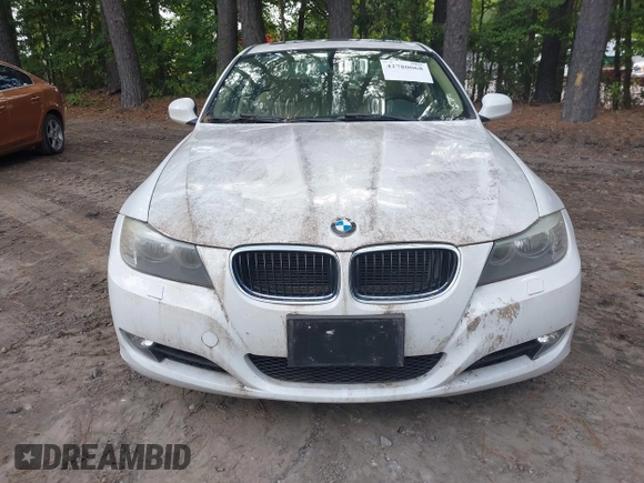 2011 BMW 3 Series 328i xDrive with VIN WBAPK5C50BA655878, listed as a IAAI auction lot 42780068 with 95,950 mi miles and . Bid and sale history available at DreamBid. Image 6.