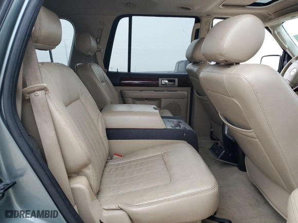 2005 Lincoln Navigator Luxury with VIN 5LMFU28535LJ11117, listed as a Copart auction lot 82929704 with 125,176 mi miles and Salvage Title. Bid and sale history available at carsss.com. Image 11.