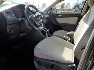 2019 Volkswagen Tiguan SE with VIN 3VV2B7AX9KM099426, listed as a Copart auction lot 48797565 with 74,009 mi miles and Salvage Title. Bid and sale history available at DreamBid. Image 7.