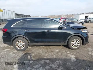 2019 Kia Sorento LX with VIN 5XYPGDA35KG553010, listed as a IAAI auction lot 41839878 with 87,392 mi miles. Bid and sale history available at carsss.com. Image 13.