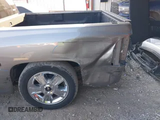 2013 Chevrolet Silverado 1500 LT with VIN 3GCPCSE08DG283985, listed as a IAAI auction lot 40983482 with 118,615 mi miles and . Bid and sale history available at DreamBid. Image 6.